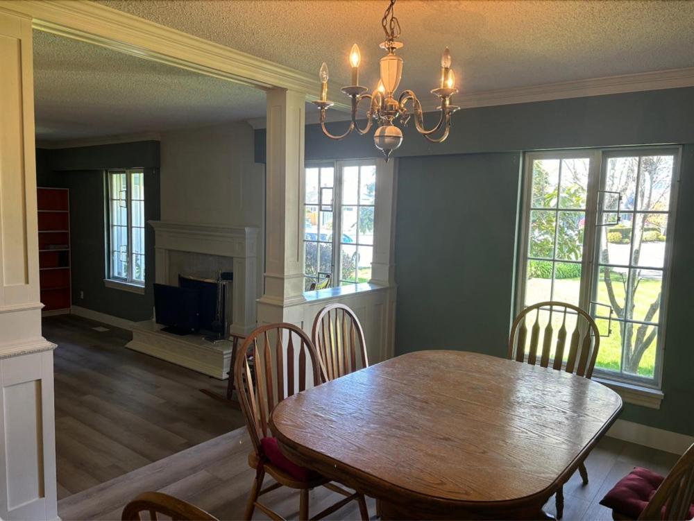 Cozy Retreat On Sandpiper Court - H With Share Bathroom *