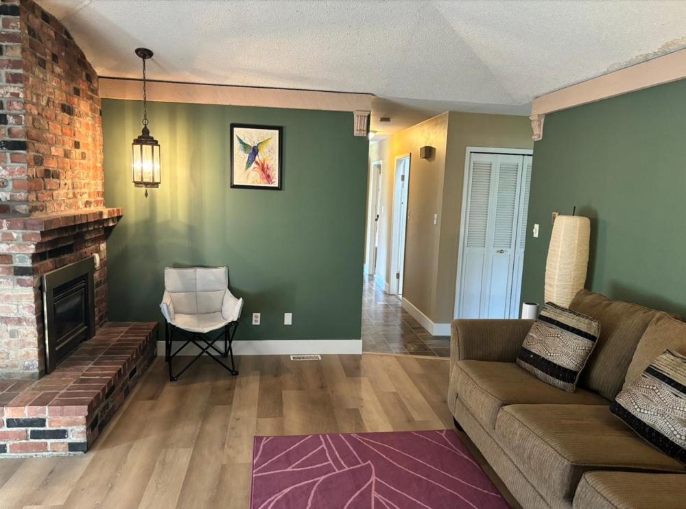 Cozy Retreat On Sandpiper Court - H With Share Bathroom Richmond